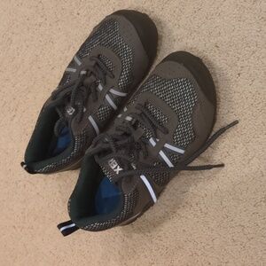Xero barefoot hiking shoes sz EU 37